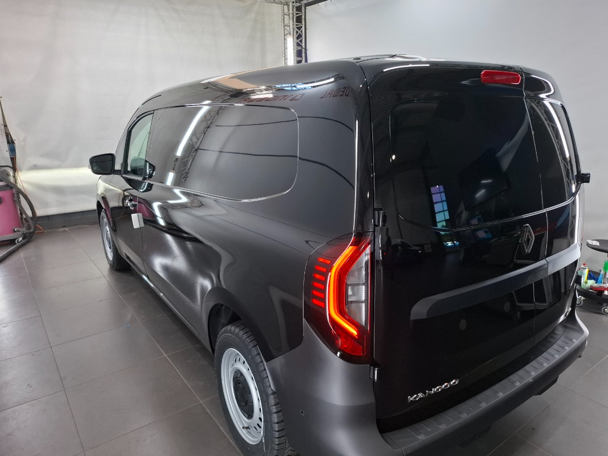 Renault Kangoo E-Tech Advance L2 44 kWh | Allseasons | Parkeerhulp en Navi | Betimmering | NWP 35700,-