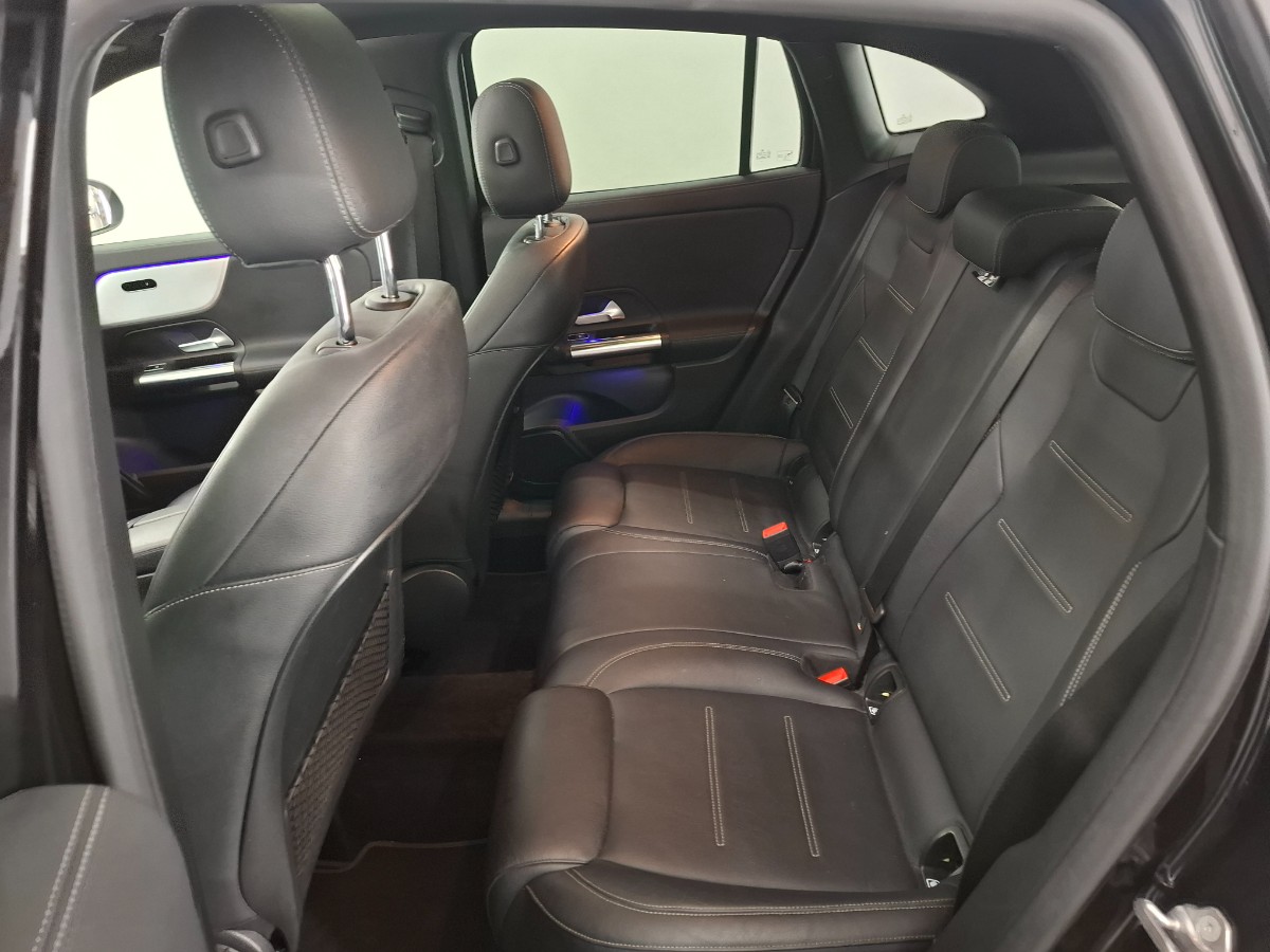 Mercedes-Benz GLA Klasse 250 e Bussiness Solution AMG Pano Sfeer Leder Night Pakket