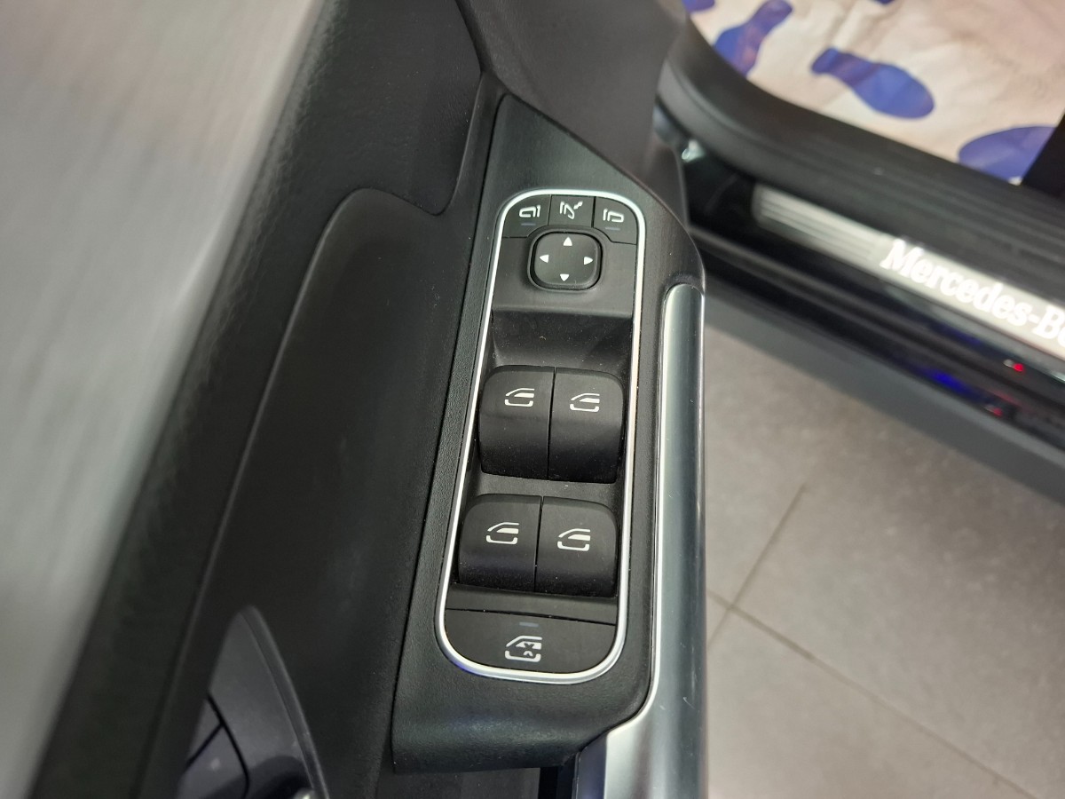 Mercedes-Benz GLA Klasse 250 e Bussiness Solution AMG Pano Sfeer Leder Night Pakket