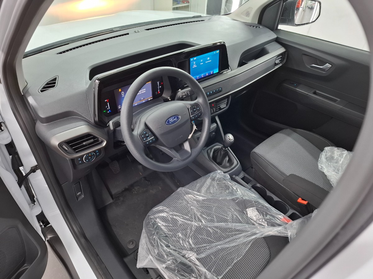 Ford Transit Courier 1.5 L ECOBLUE