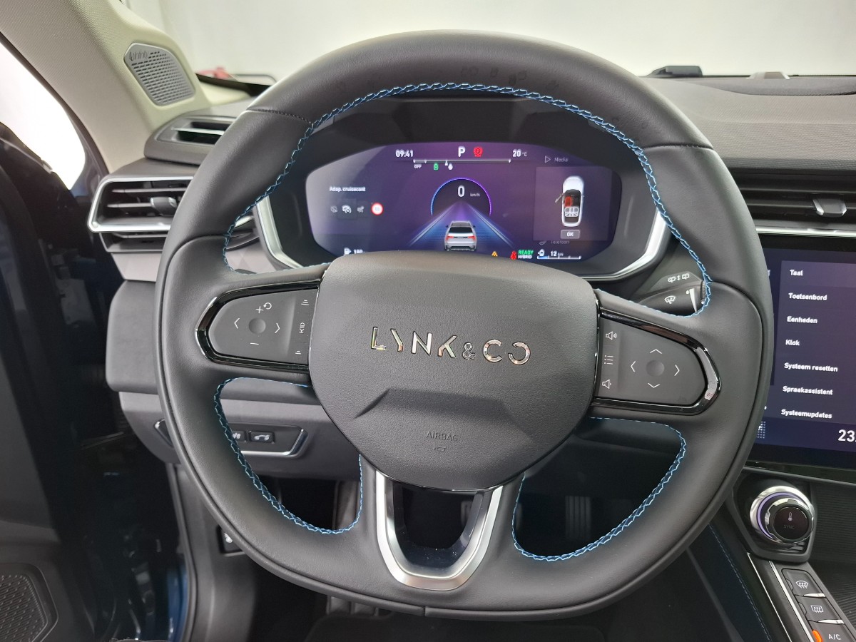 Lynk & CO 01 1.5 PHEV 261CH DCTH