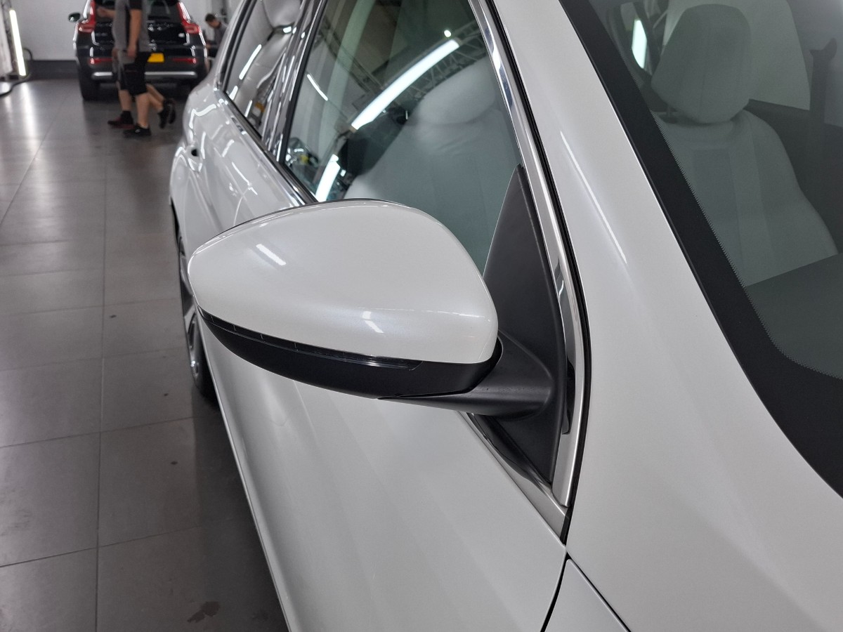 Peugeot 308 1.5 BlueHDi Blue Lease Premium