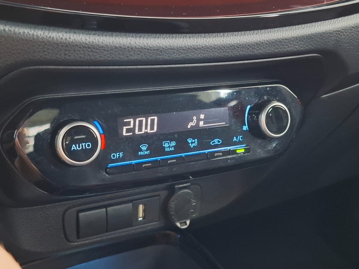 Toyota Aygo X 1.0 VVT-i S-CVT Envy