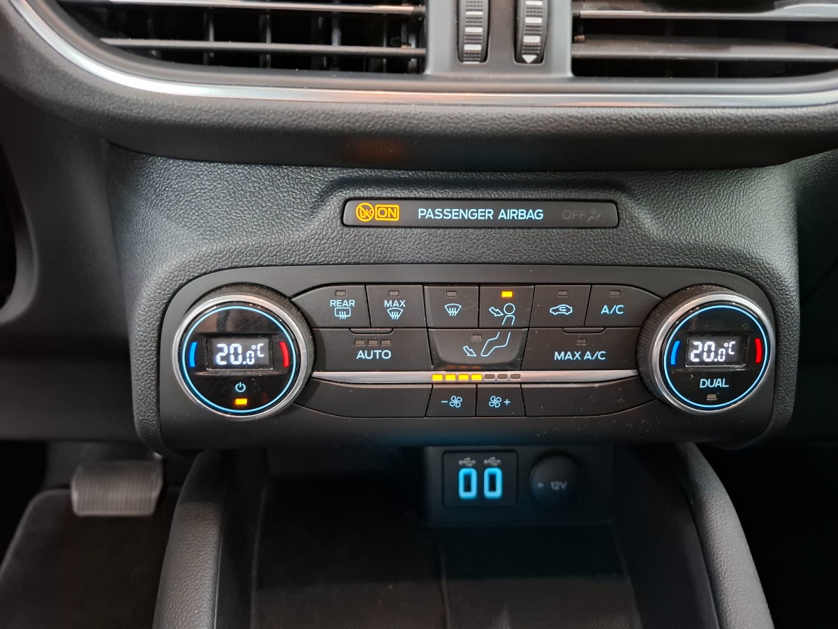 Ford Kuga 2.5 PHEV Titanium Trekhaak NL Auto 1e Eigenaar