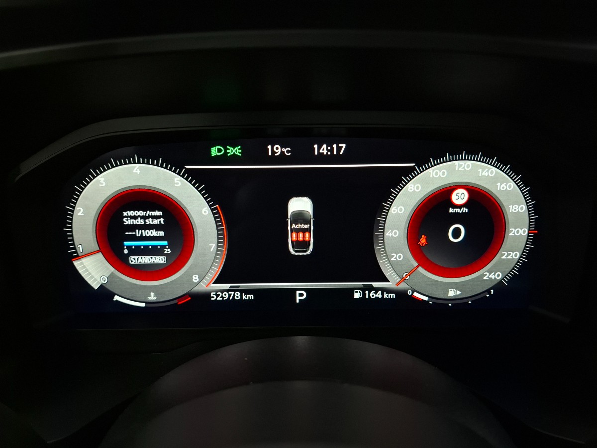 Nissan Qashqai 1.3 MHEV Xtronic Business Premium