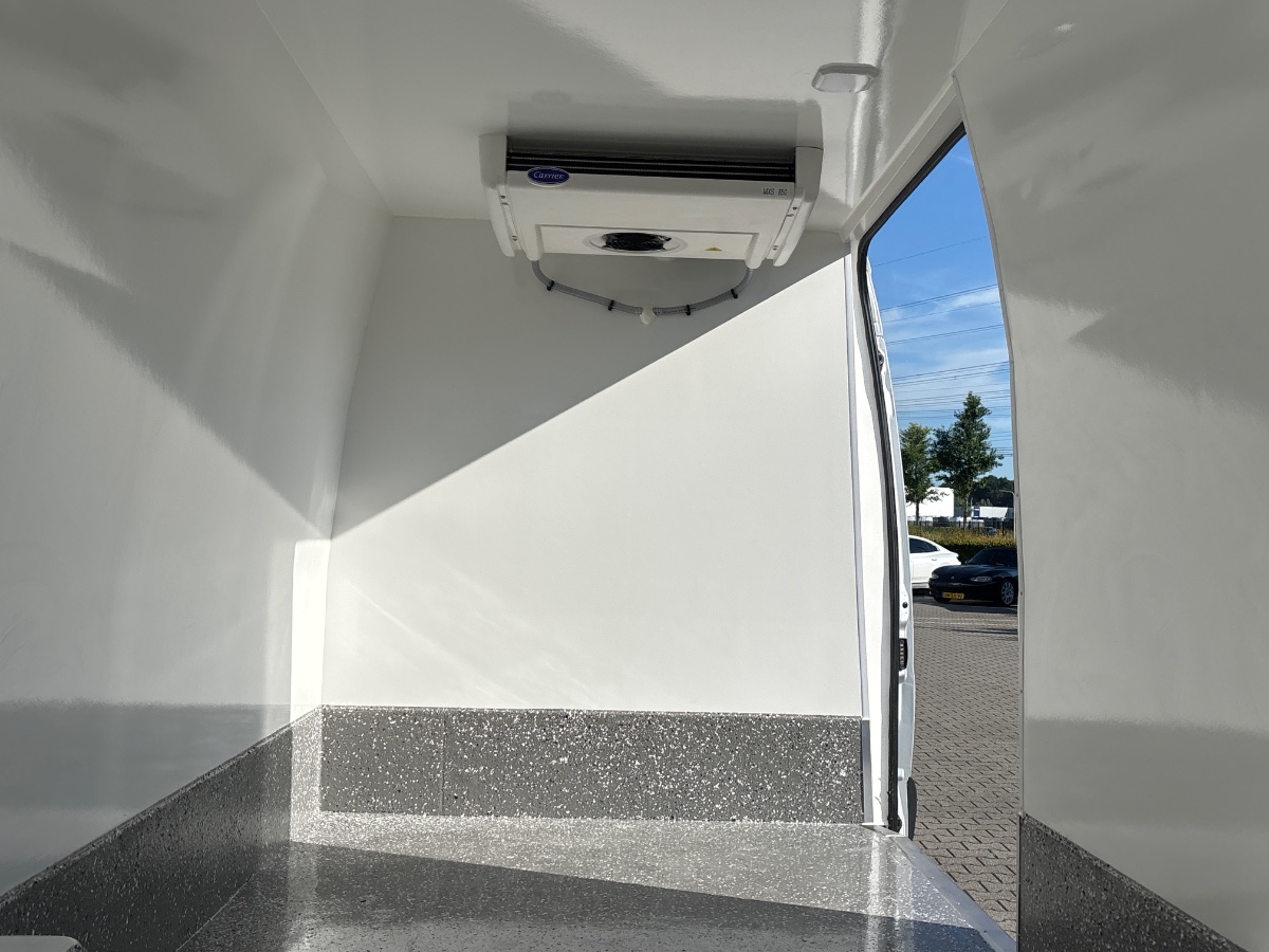 Mercedes-Benz Sprinter 317 CDI L3H2 AUT | Koelwagen Carrier Xarios 300 Carpol | MBUX NAV CC CAM