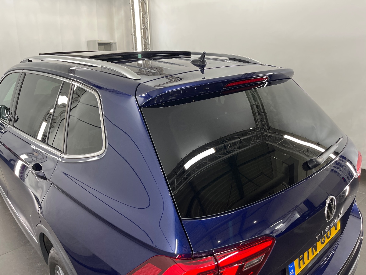 Volkswagen Tiguan Allspace 1.5 TSI Life Business 7p. |Pano|Trekhaak|ACC|Stoelverwarming|