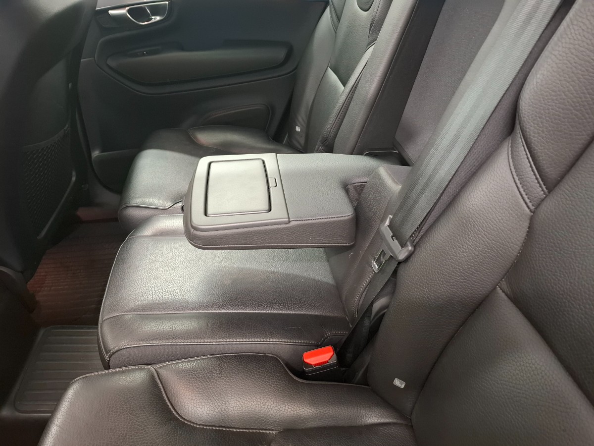 Volvo XC90 2.0 T8 Twin Engine AWD Pano Luchtvering Trekhaak 7P Leder ACC Stoelverwarming