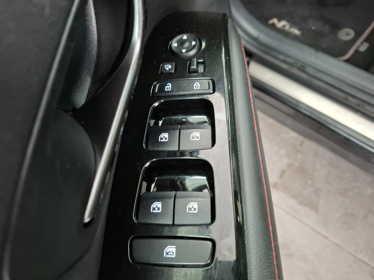 Hyundai Tucson Hyundai Tucson 1.6 N- Line Sky PHEV