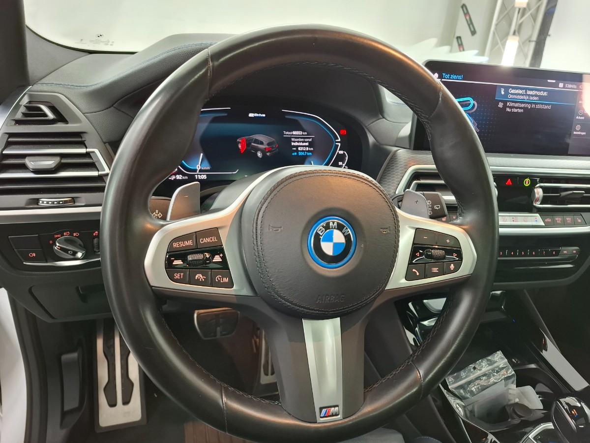 BMW X3 xDrive30e 292PK High Executive M-Sport Pano Schaalstoelen Head-up Harman Kardon
