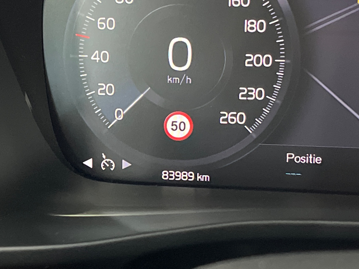 Volvo XC40 T4 RECHARGE PLUG-IN AUTO CORE