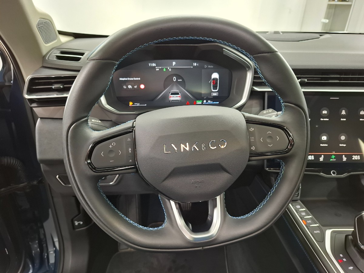 Lynk & CO 01 1.5 PHEV 261CH DCTH