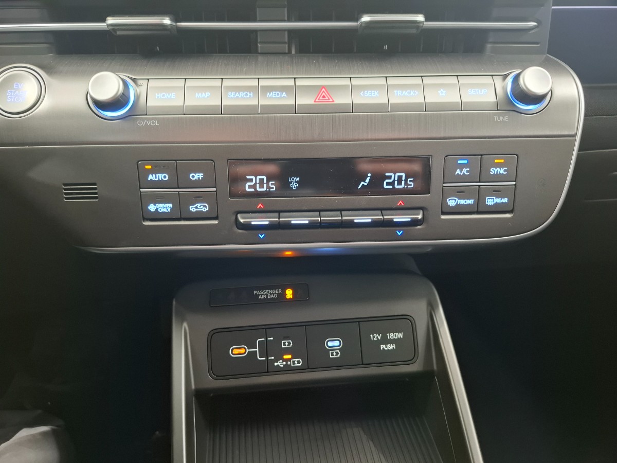 Hyundai Kona Comfort smart 65.4 KWH