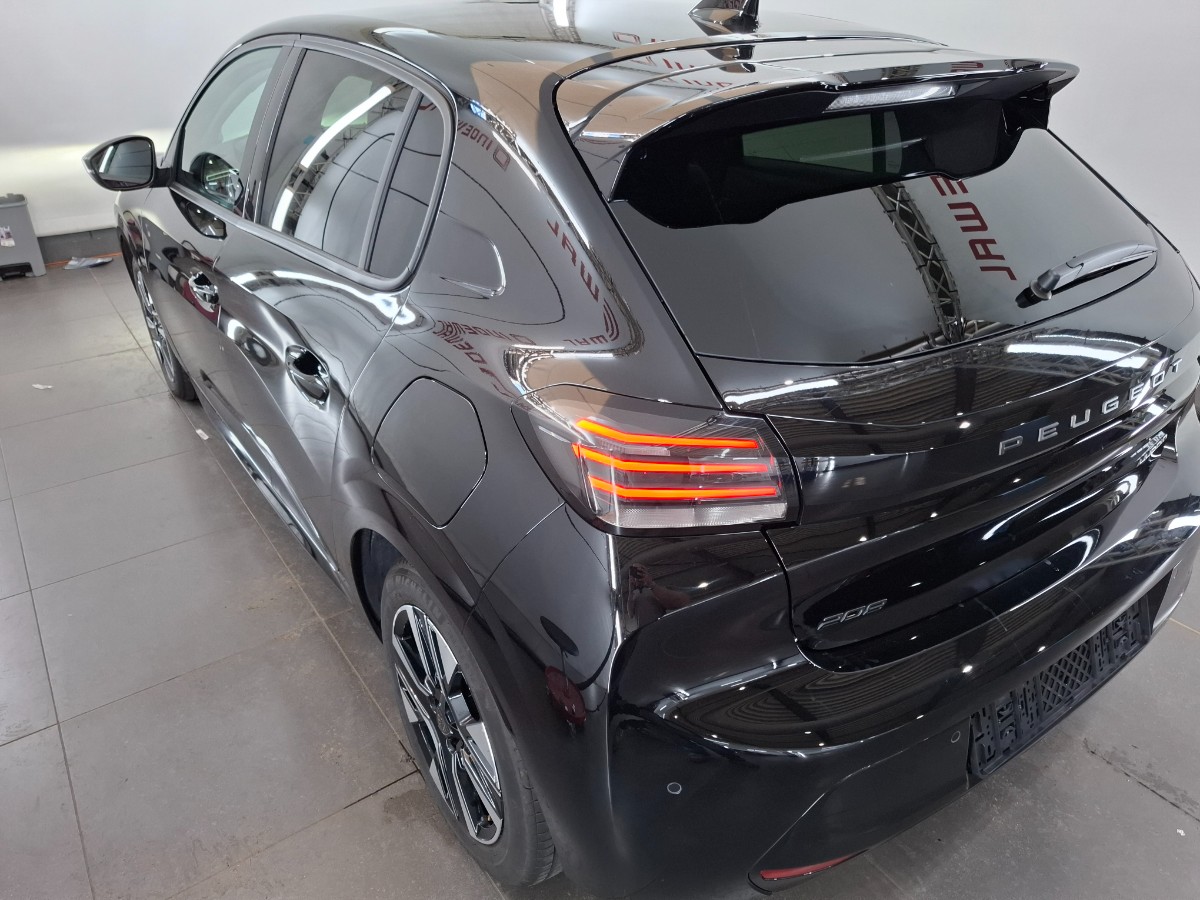 Peugeot 208 Hybrid 100 e-DCS6 Allure Virtual Camera Stoelverwarming
