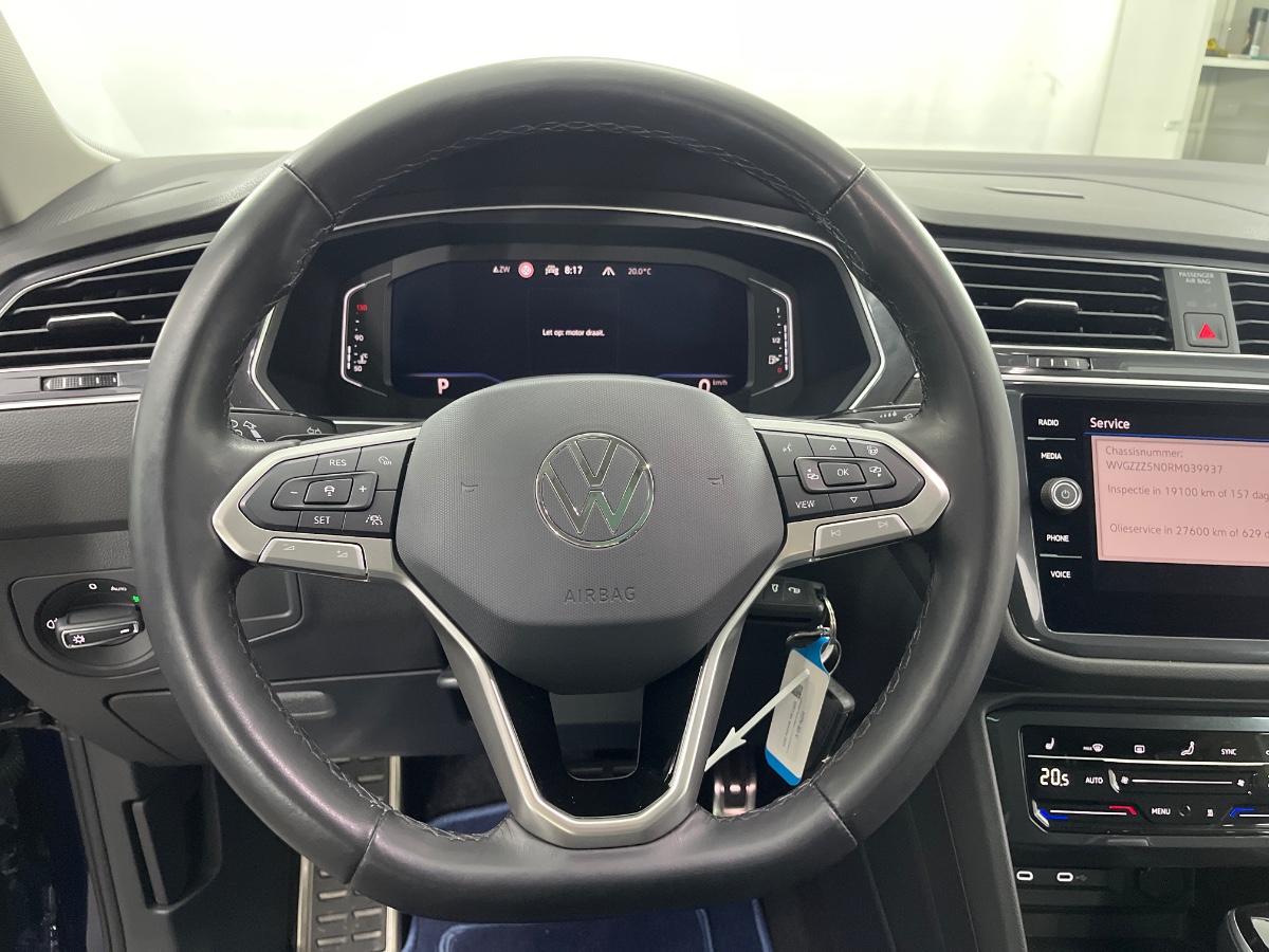 Volkswagen Tiguan Allspace 1.5 TSI Life Business 7p. |Pano|Trekhaak|ACC|Stoelverwarming|