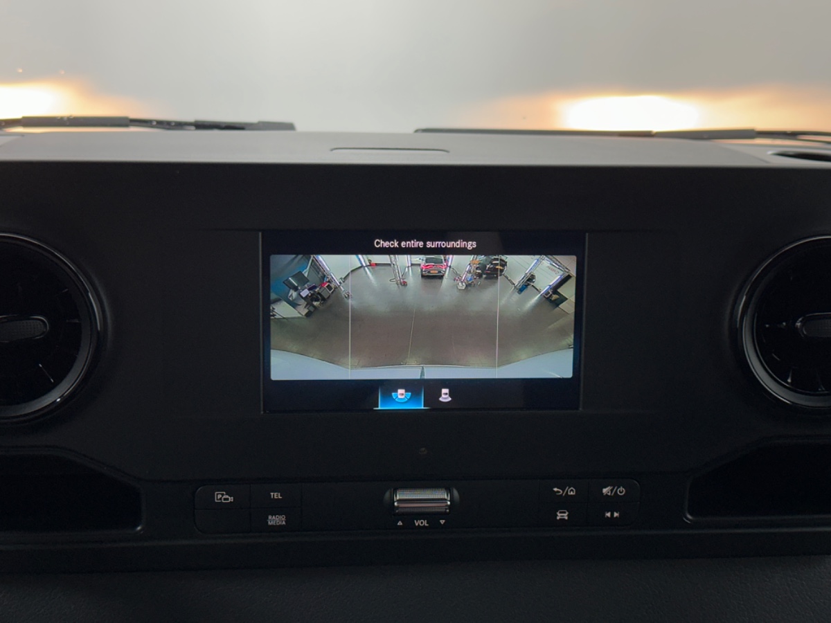 Mercedes-Benz Sprinter 317 CDI L2H2 RWD | MBUX CAM COMFST.