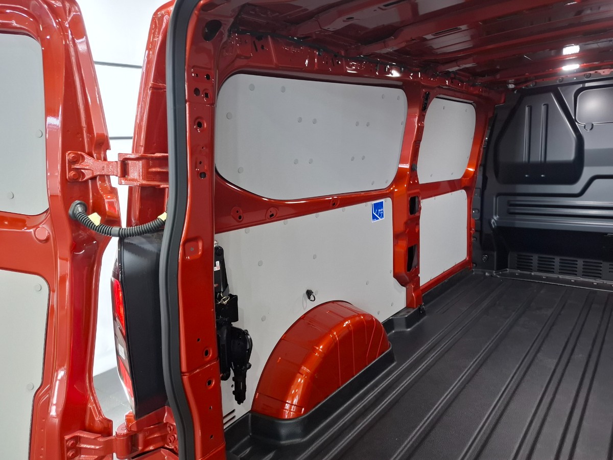 Ford Transit Custom Limited L2H1 320 | Driver P. Premium | THKVRB | 17 LMV | Stuurverw. | Draadloos laden | Dubb. Vergr.