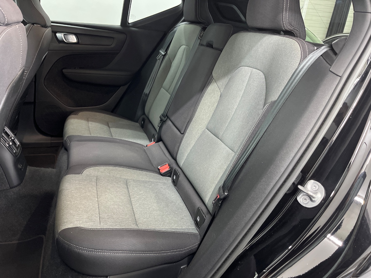Volvo XC40 T4 RECHARGE PLUG-IN AUTO CORE