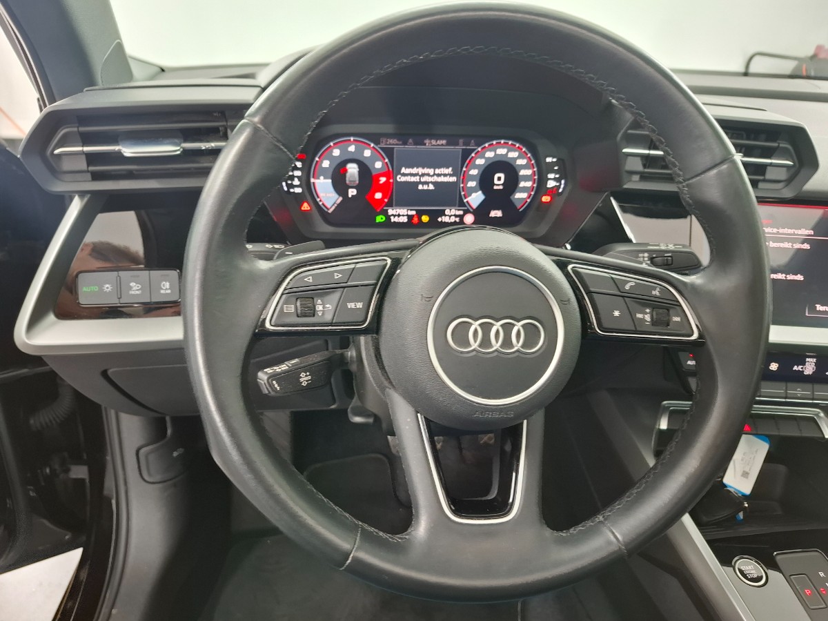 Audi A3 Sportback 35 TFSI S tronic Business edition 5D 110kW