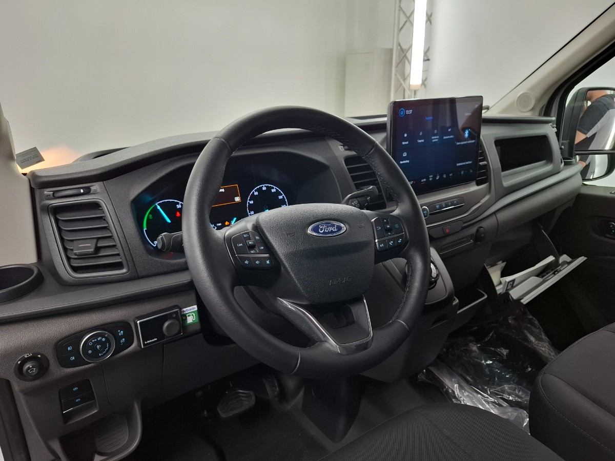 Ford Transit L3H2