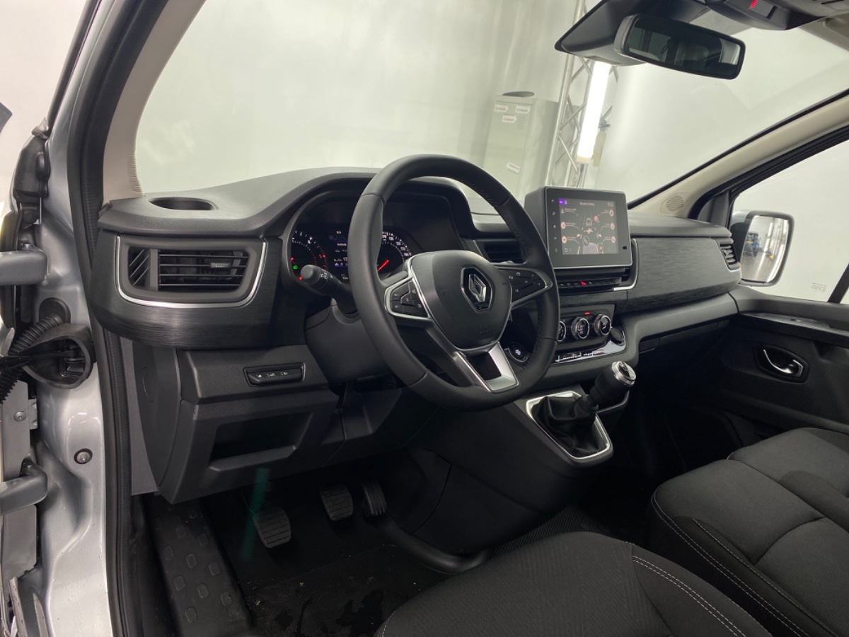Renault Trafic 2.0 Blue dCi 170 T30 L2H1 Extra LIMITED 2xSD THK GLASL SB NR 64.