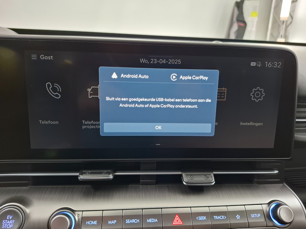 Hyundai Kona Premium 65.4 KWH Vol Leer Stoelverwarming Stoelverkoeling HUD