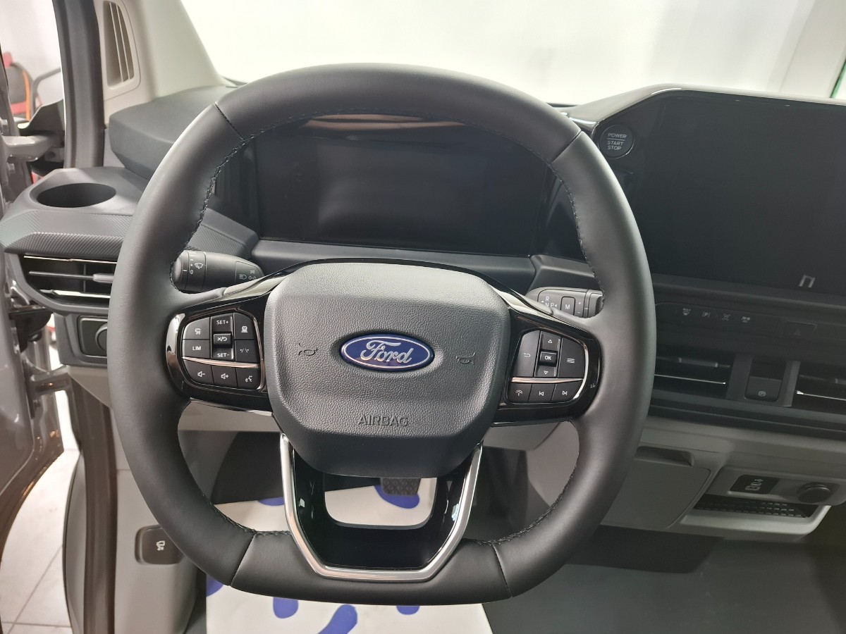 Ford Transit Custom 320 2.0 TDCI L2H1 Limited