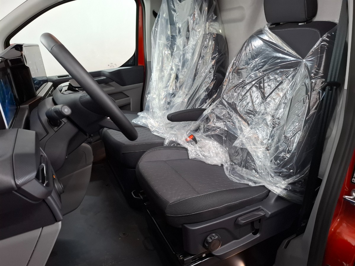 Ford Transit Custom Limited L2H1 320 | Driver P. Premium | THKVRB | 17 LMV | Stuurverw. | Draadloos laden | Dubb. Vergr.