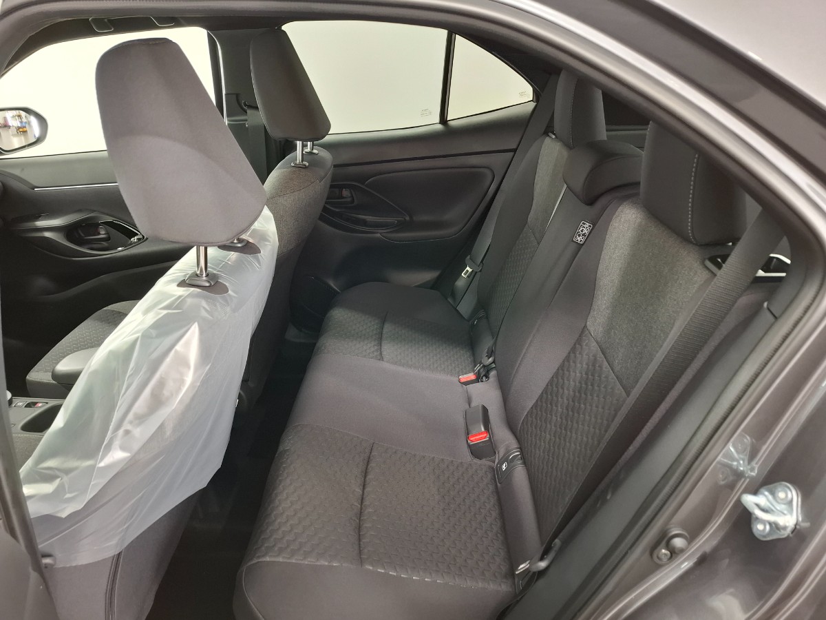 Toyota Yaris Cross 130pk teamplayer + winter + safety