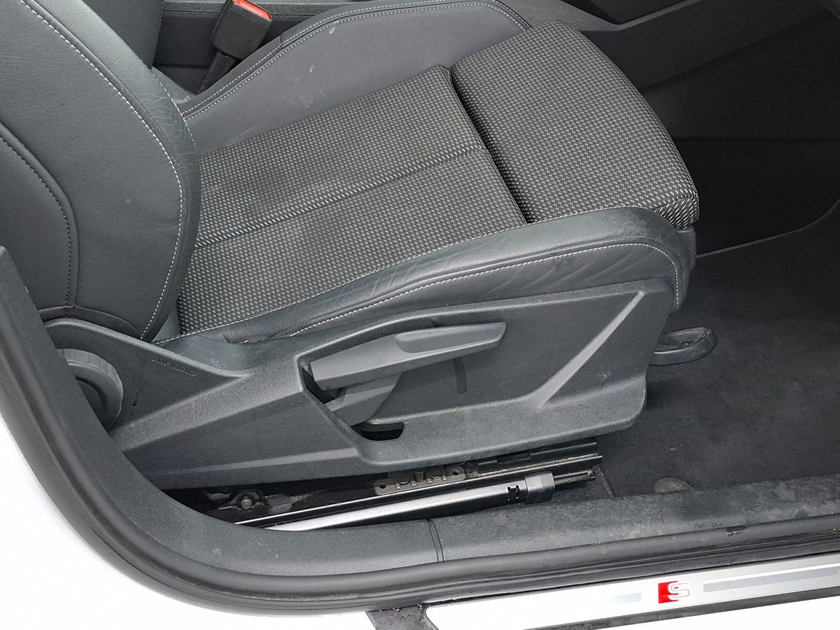 Audi A3 Sportback 40 TFSI e S-line B&O Trekhaak Keyless