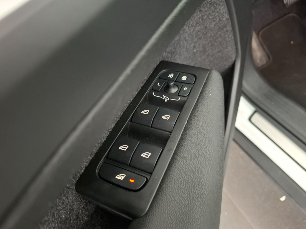 Volvo XC40 1.5 T4 Recharge Inscription Expr. |Stoelverwarming|ACC|
