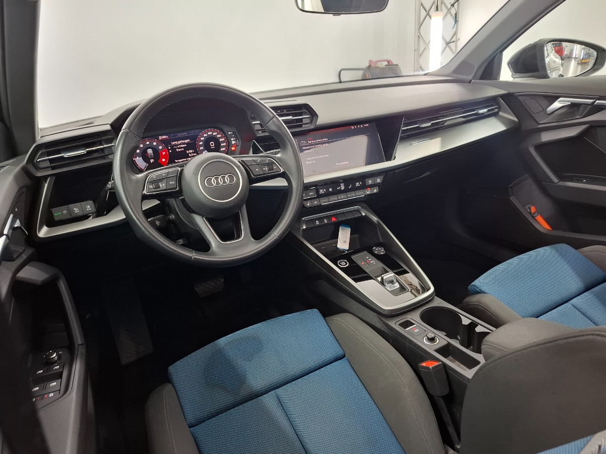 Audi A3 Sportback 35 TFSI S tronic Business edition 5D 110kW