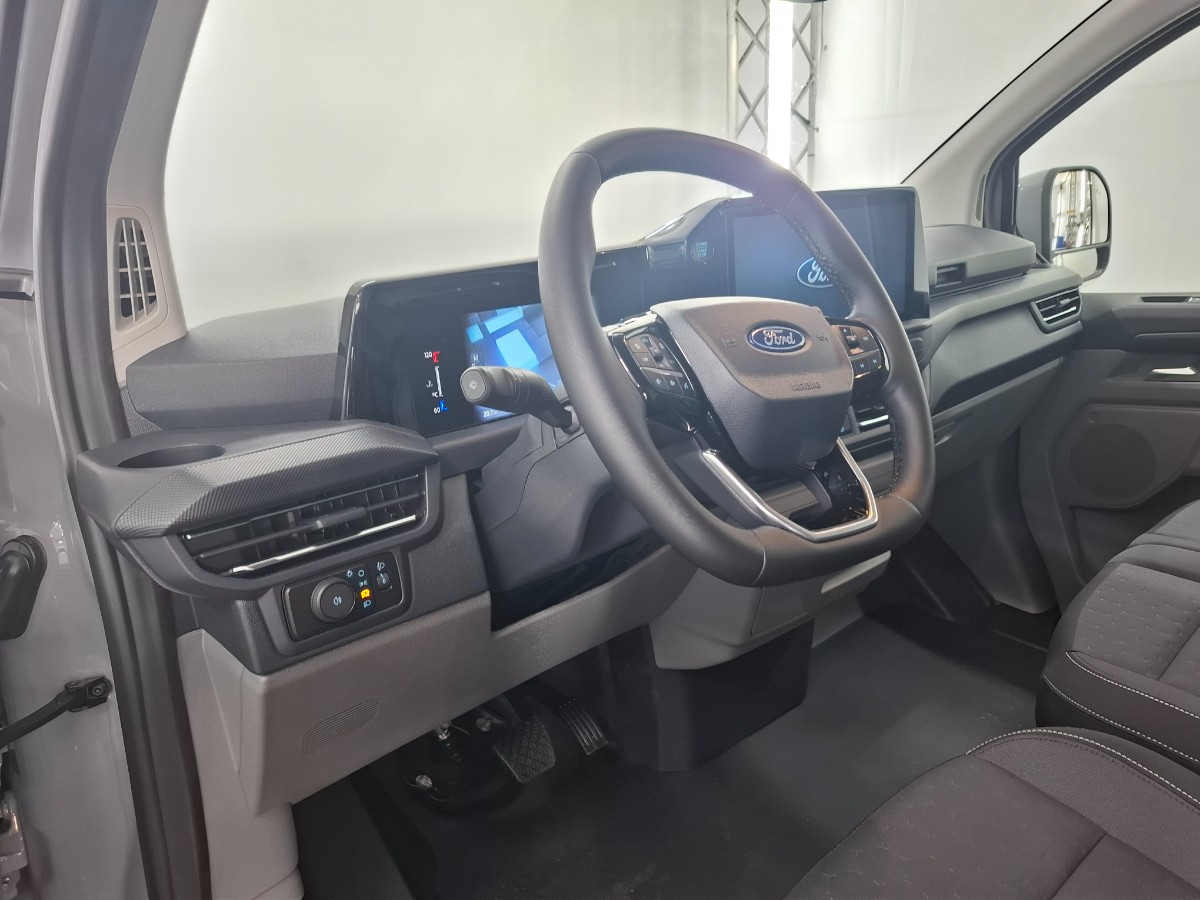 Ford Transit Custom 320 2.0 TDCI L2H1 Limited