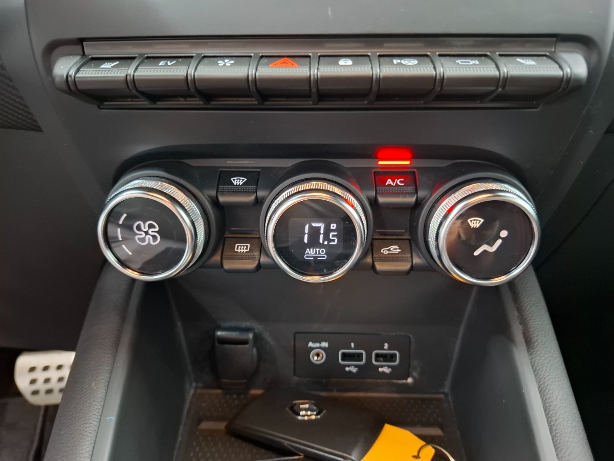 Renault Captur 1.6 PHEV RS Line Stoelverwarming Groot Scherm