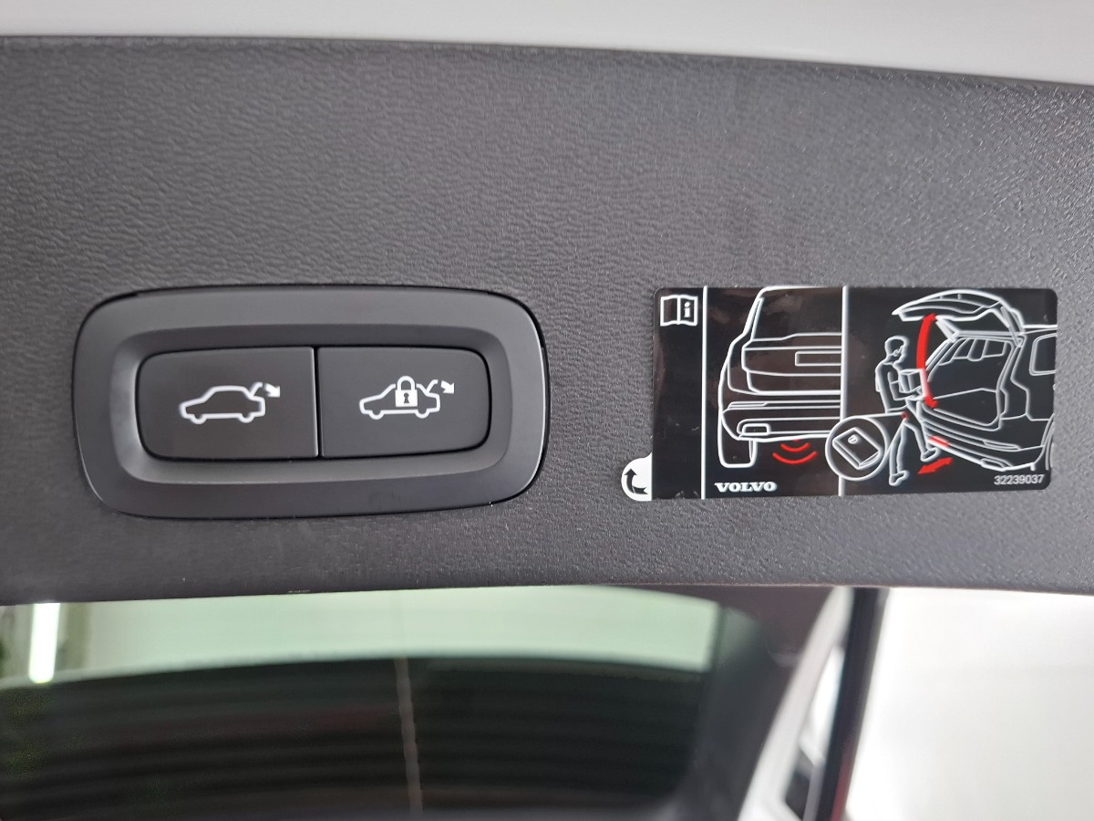 Volvo XC40 1.5 T4 Recharge Inscription Expr. |Stoelverwarming|ACC|