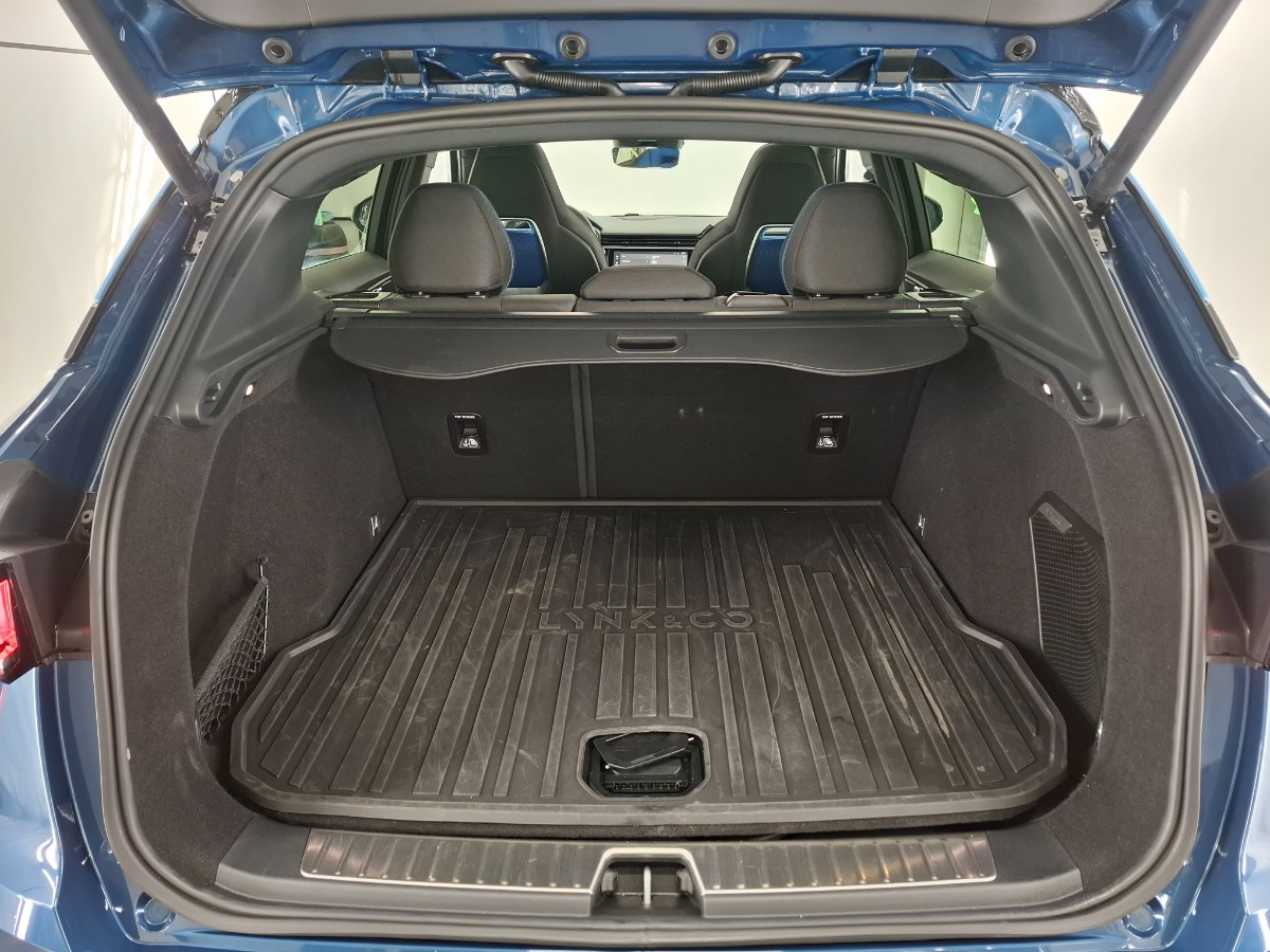 Lynk & CO 01 1.5 PHEV 261CH DCTH