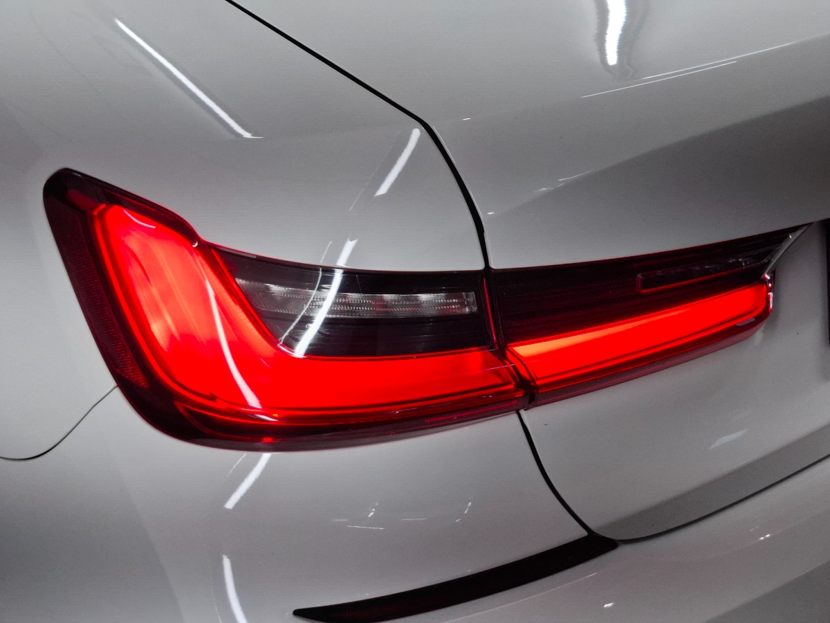 BMW 3-serie 320i AUT Executive Edition M-Sport