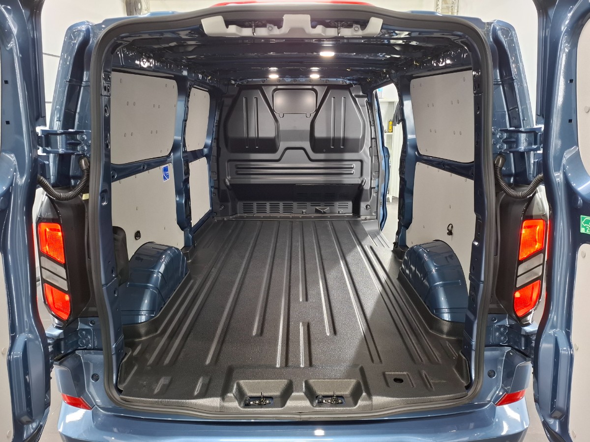 Ford Transit Custom 320 2.0 TDCI L2H1 Limited