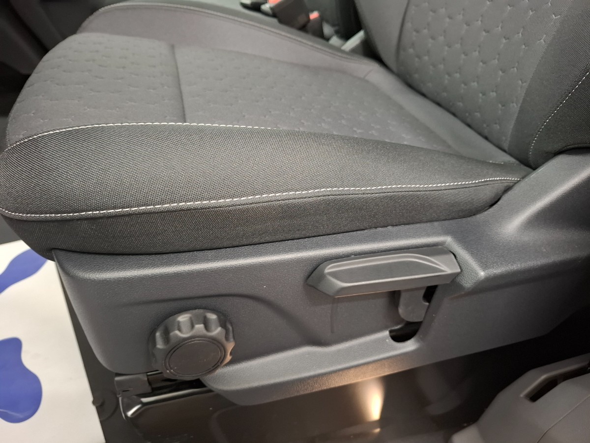 Ford Transit Custom 320 2.0 TDCI L2H1 Limited