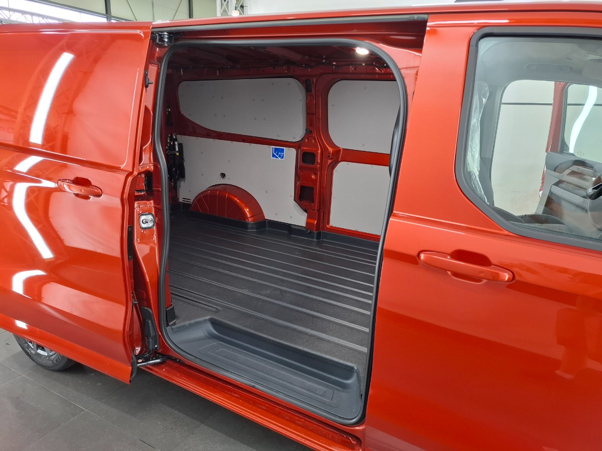 Ford Transit Custom Limited L2H1 320 | Driver P. Premium | THKVRB | 17 LMV | Stuurverw. | Draadloos laden | Dubb. Vergr.