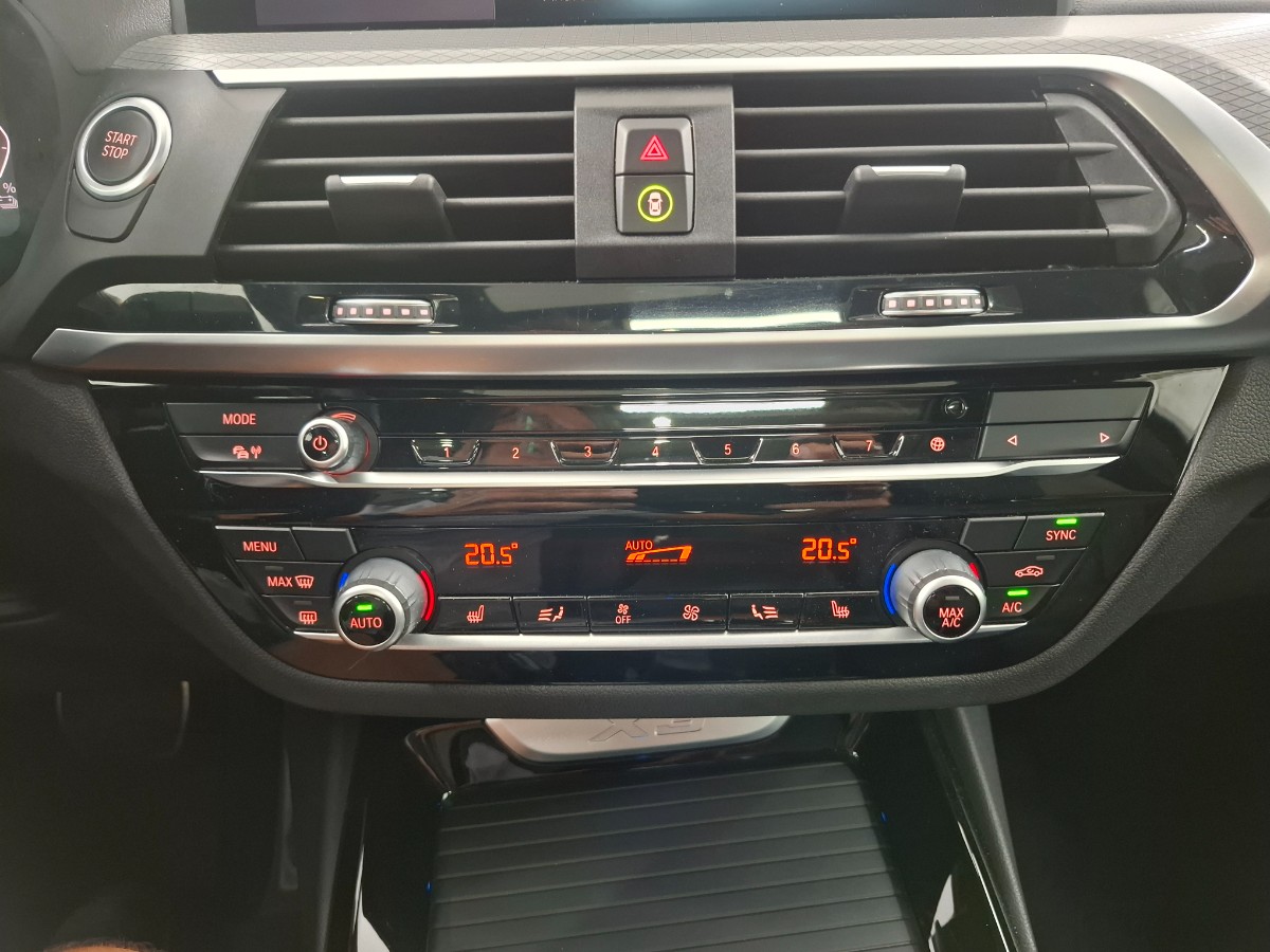 BMW X3 xDrive30e M-Sport |Pano|H&K|Stoelverwarming|