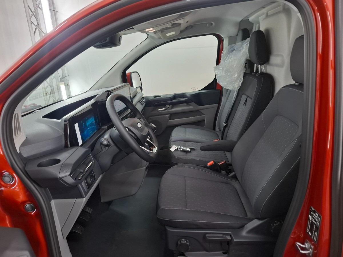 Ford Transit Custom Limited L2H1 320 | Driver P. Premium | THKVRB | 17 LMV | Stuurverw. | Draadloos laden | Dubb. Vergr.
