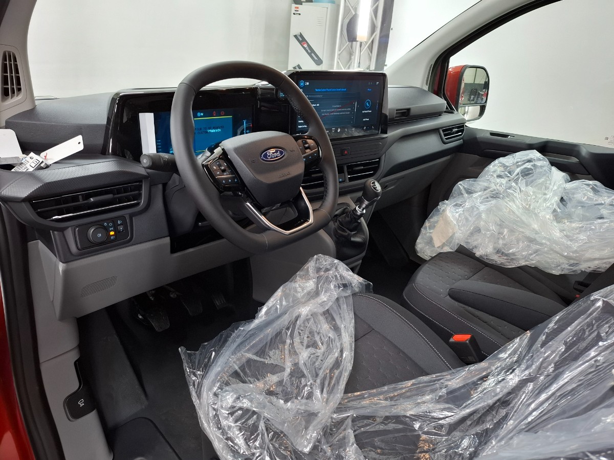 Ford Transit Custom Limited L2H1 320 | Driver P. Premium | THKVRB | 17 LMV | Stuurverw. | Draadloos laden | Dubb. Vergr.