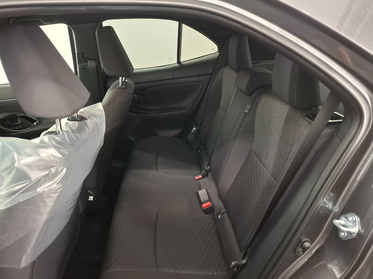 Toyota Yaris Cross 130pk teamplayer + winter + safety