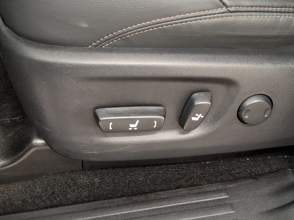 Toyota Land Cruiser 2.8 D-4D-F Professional Van | AVS Luchtvering | ACC | Stoelventilatie | Memory | 360 camera | JBL Audio
