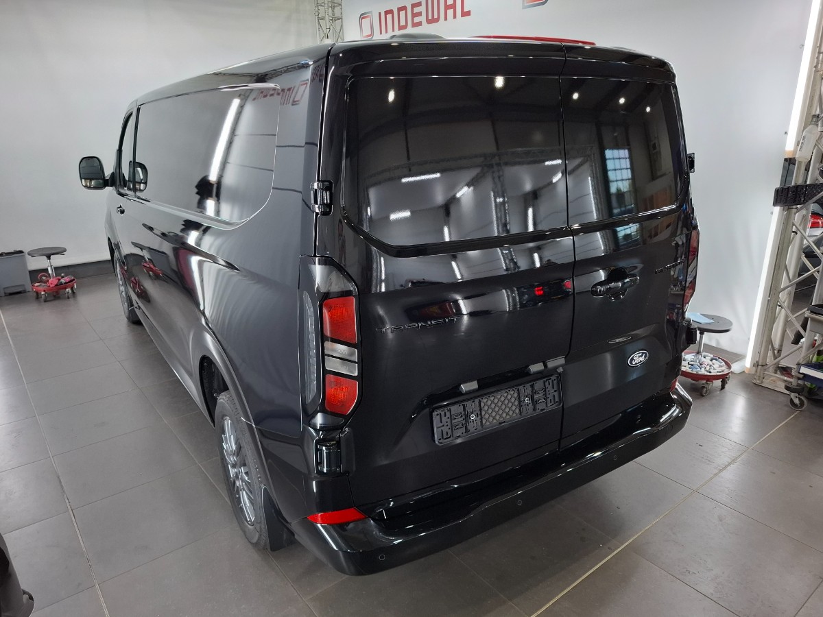 Ford Transit Custom 320 2.0 TDCI L2H1 Limited