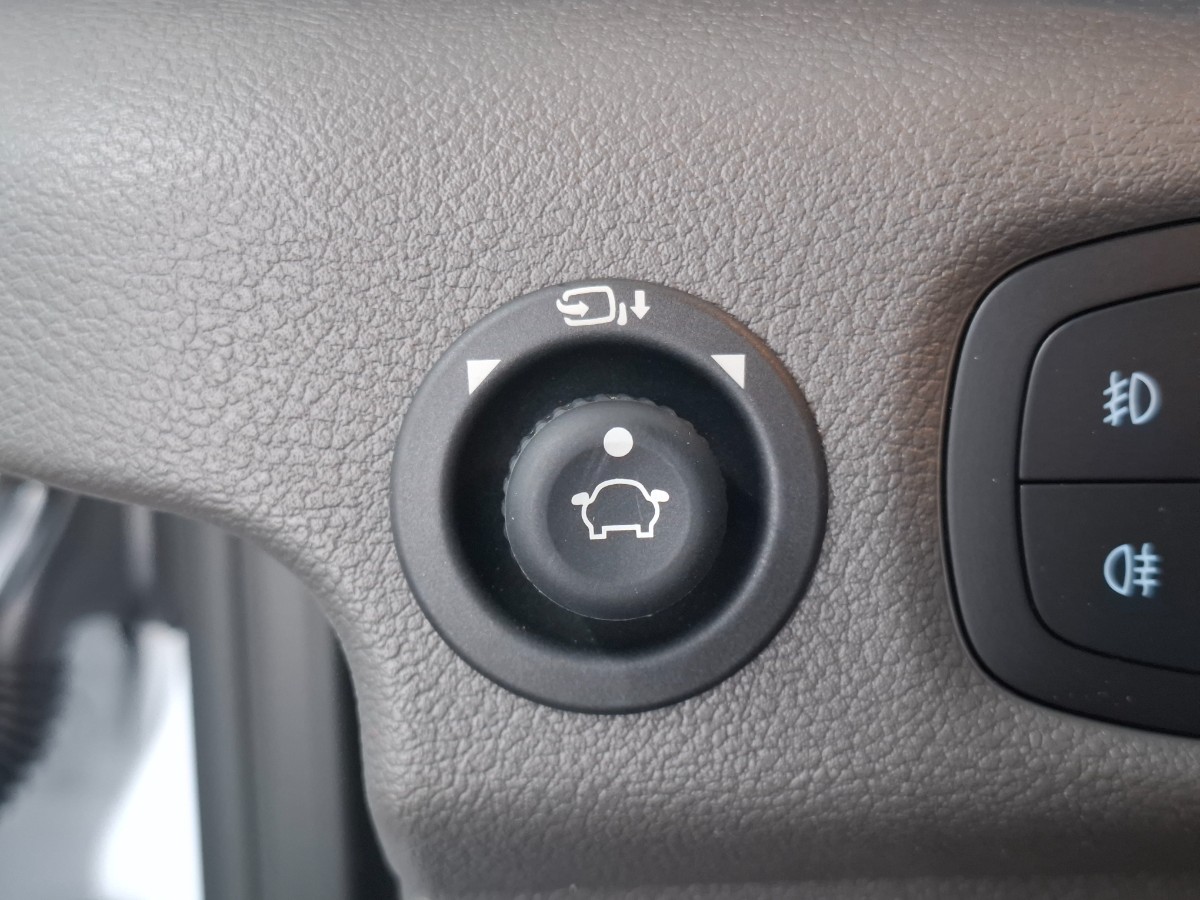 Ford Transit Trend 130PK Automaat | SYNC4 | Trekhaak | Stoelverwarming | Laadruimte pack