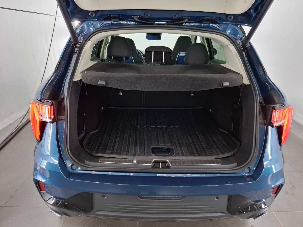 Lynk & CO 01 1.5 PHEV 261CH DCTH