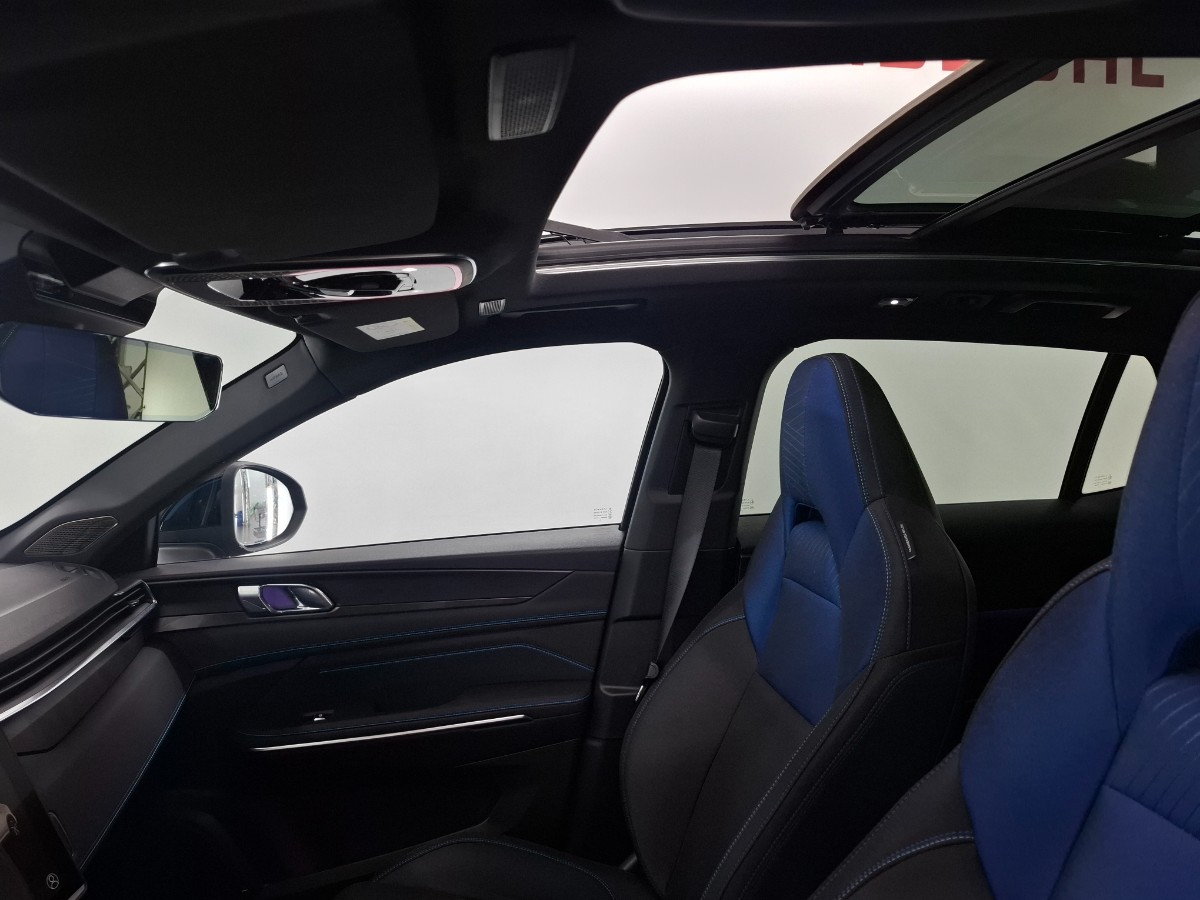 Lynk & CO 01 1.5 PHEV 261CH DCTH