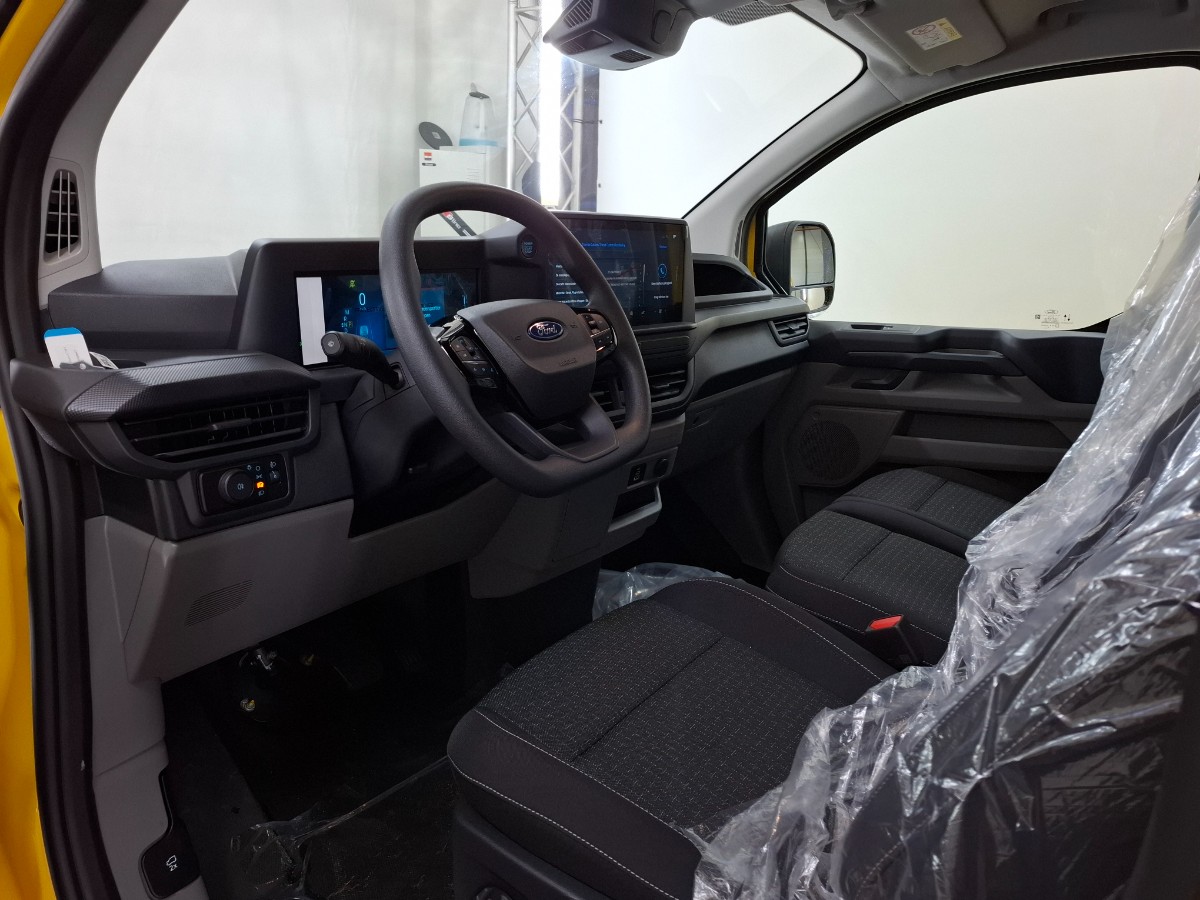Ford Transit Custom Trend L2H1 AUTOMAAT | 2xSD